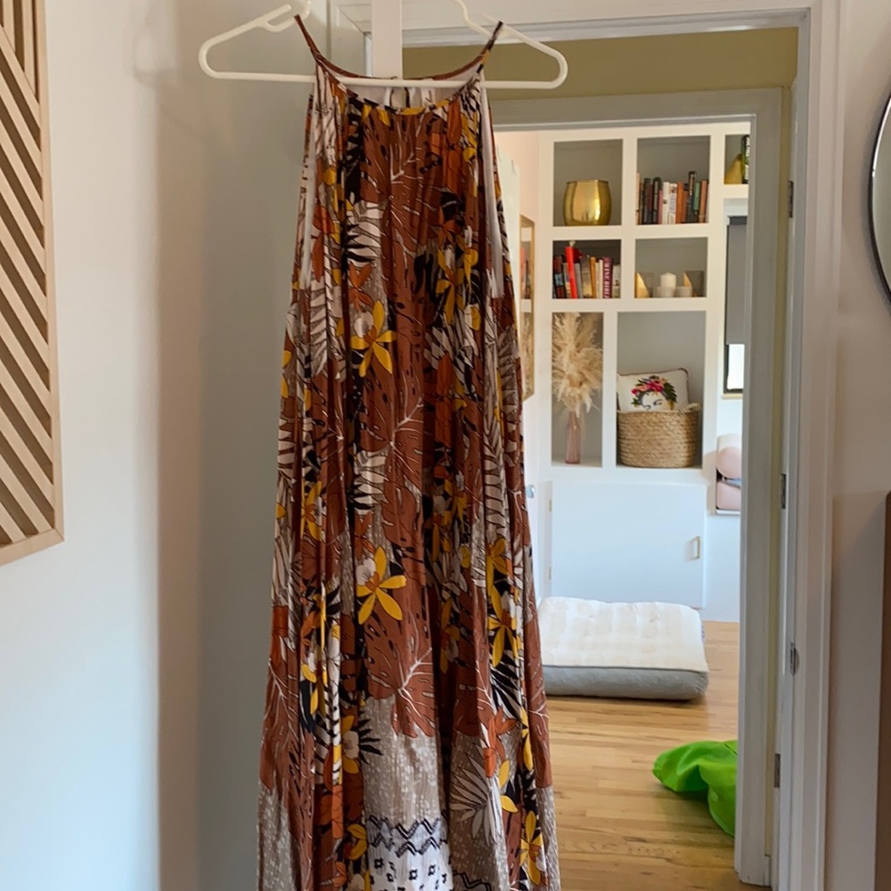 Palm leaf print  dress